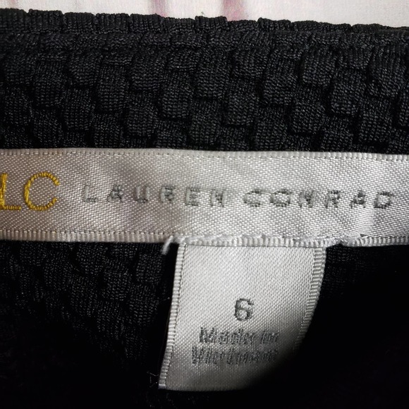 Lauren Conrad Mini Skirt Womens Size 6 Textured Short Stretch Black - Picture 7 of 7